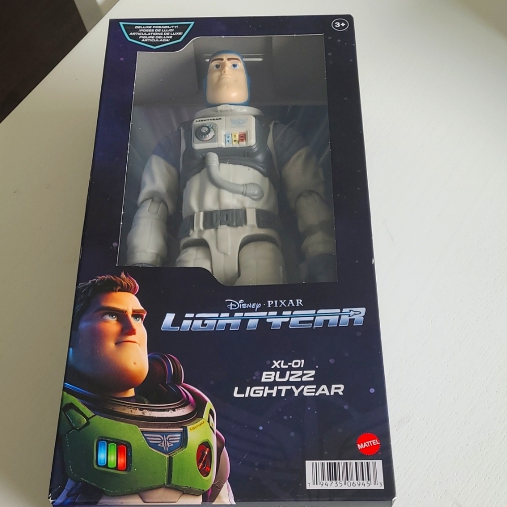 Disney PIXAR LIGHTYEAR BUZZ NEW IN BOX